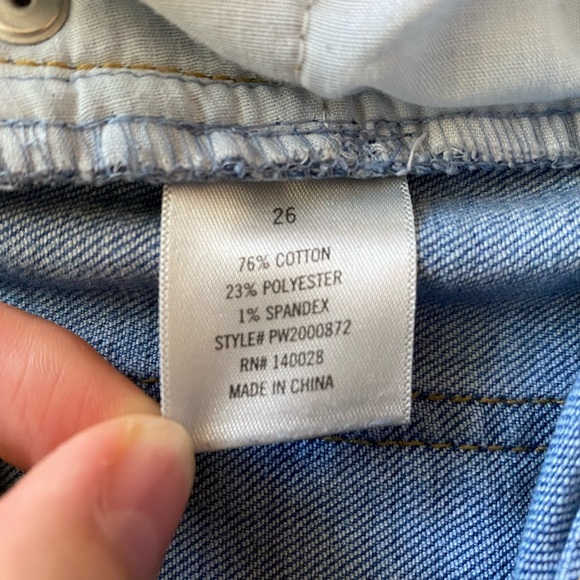 Francesca's High Waisted Cropped Jeans - Picture 9 of 9